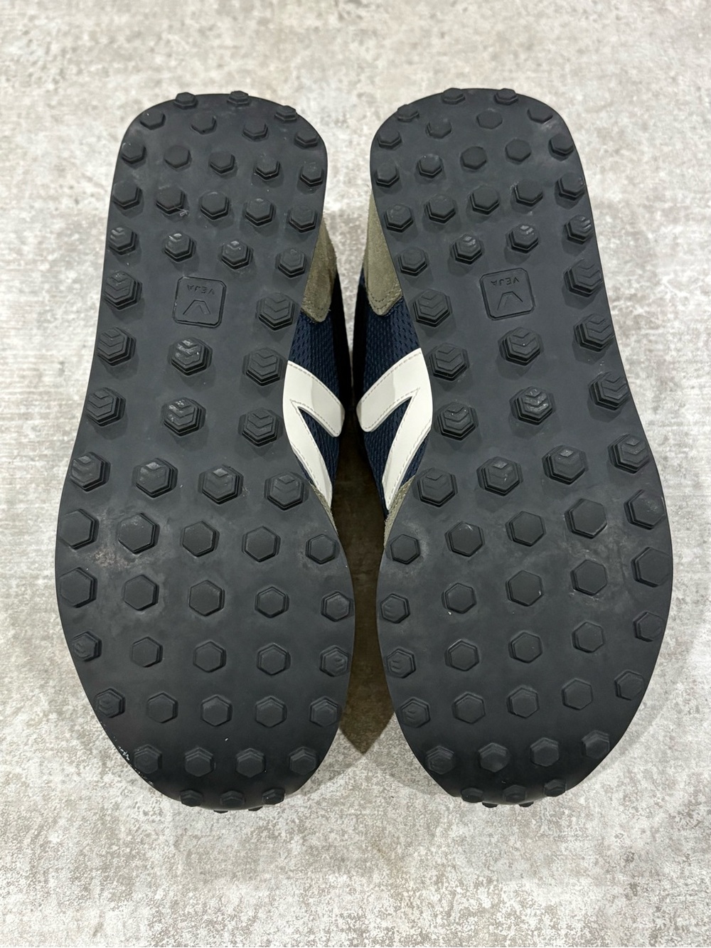 Veja Rio Branco Sneaker - Picture 12 of 14